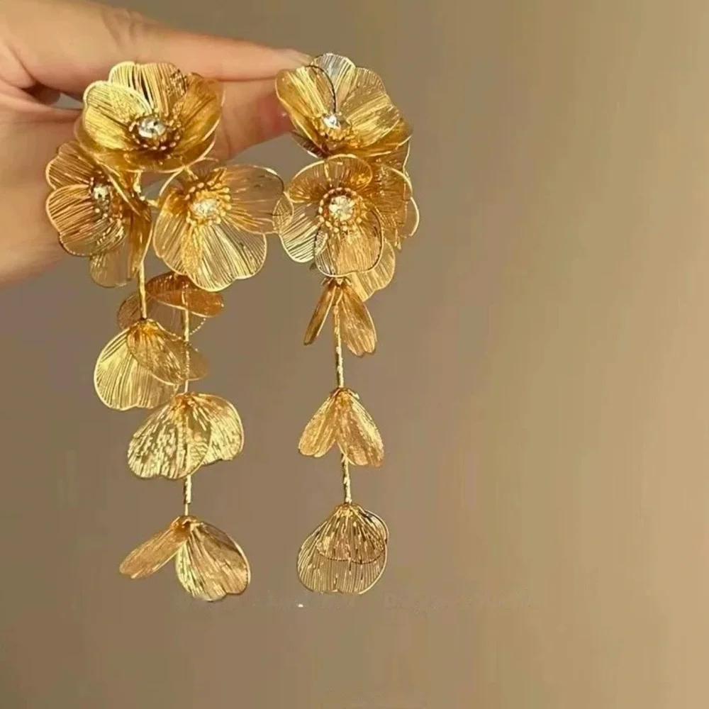 3/$20 Gold Intricate Detail Chandelier Flower Dangling Drop Earrings